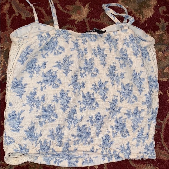 Cute summer look crop top - Picture 2 of 2